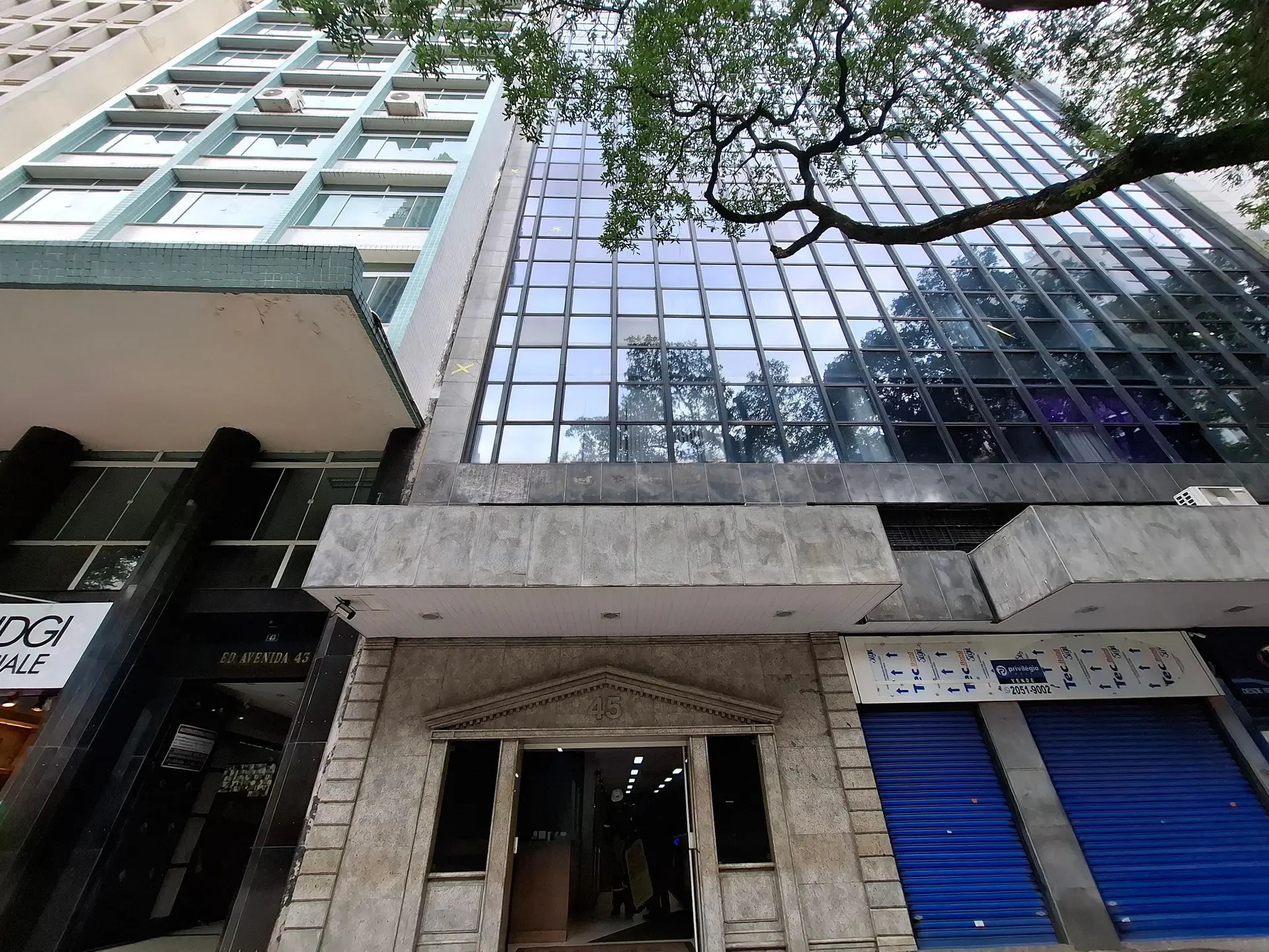 Furnished studio, 32 m², with a water view — photo 6