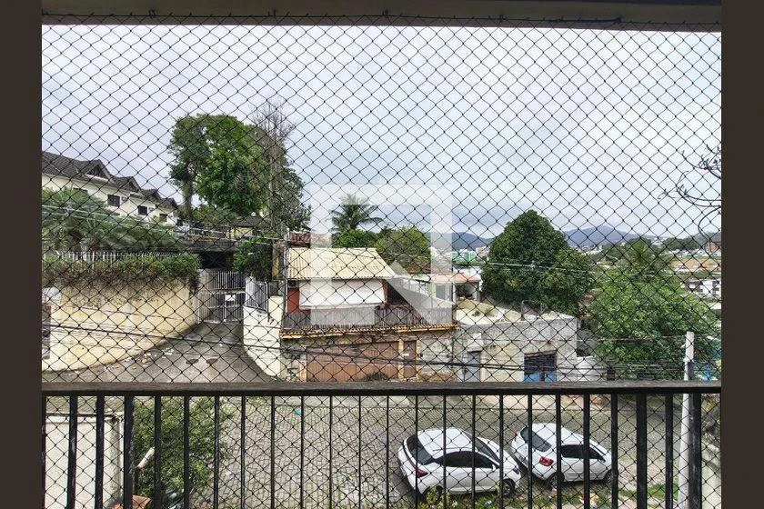 Rental apartment with 2 bedrooms and a balcony — photo 2