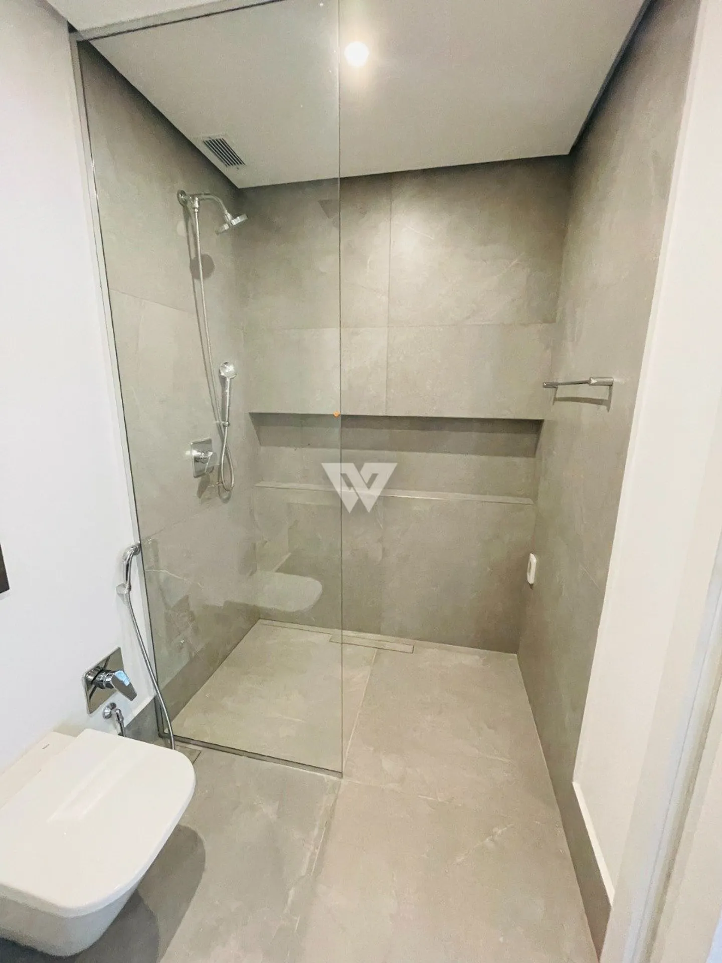 Furnished apartment, 49 m², with a washing machine — photo 9