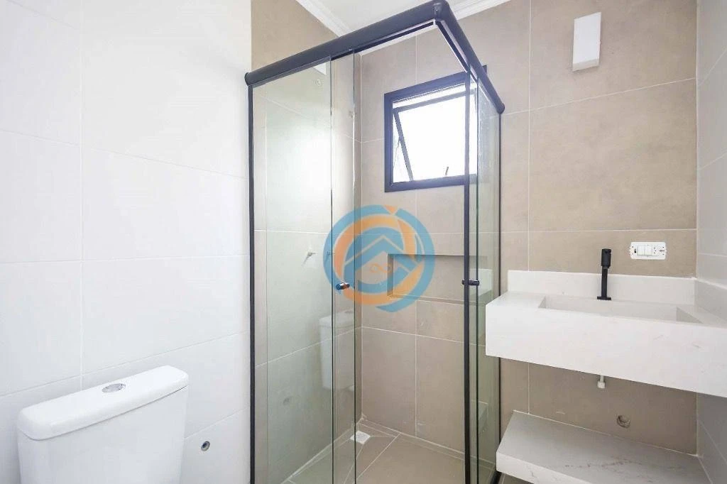 Будинок: 3 спальні, 2 з власною ванною кімнатою, 167 м² — photo 5