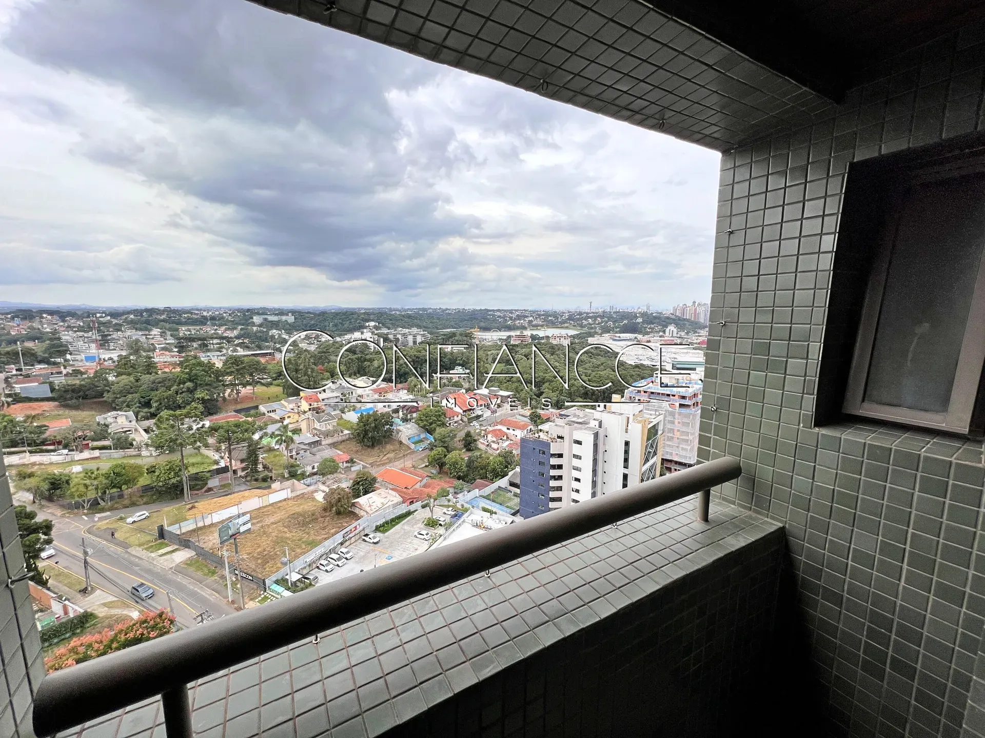 Apartamento de 463 m² con 3 suites y 4 plazas — photo 25