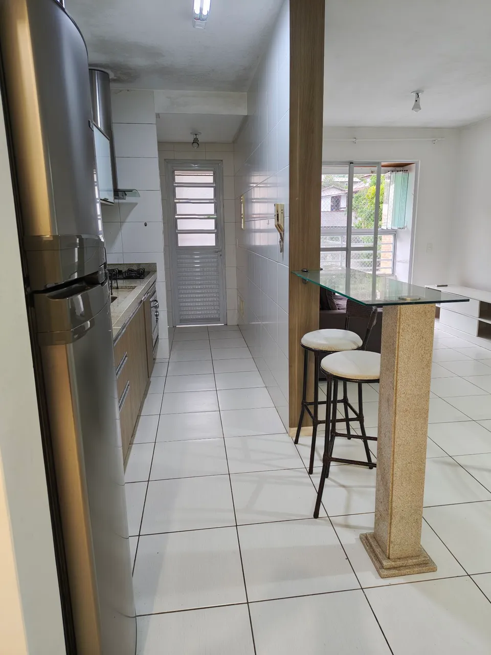 Glass-enclosed balcony in a 2-bedroom apartment, 83 m² — photo 2