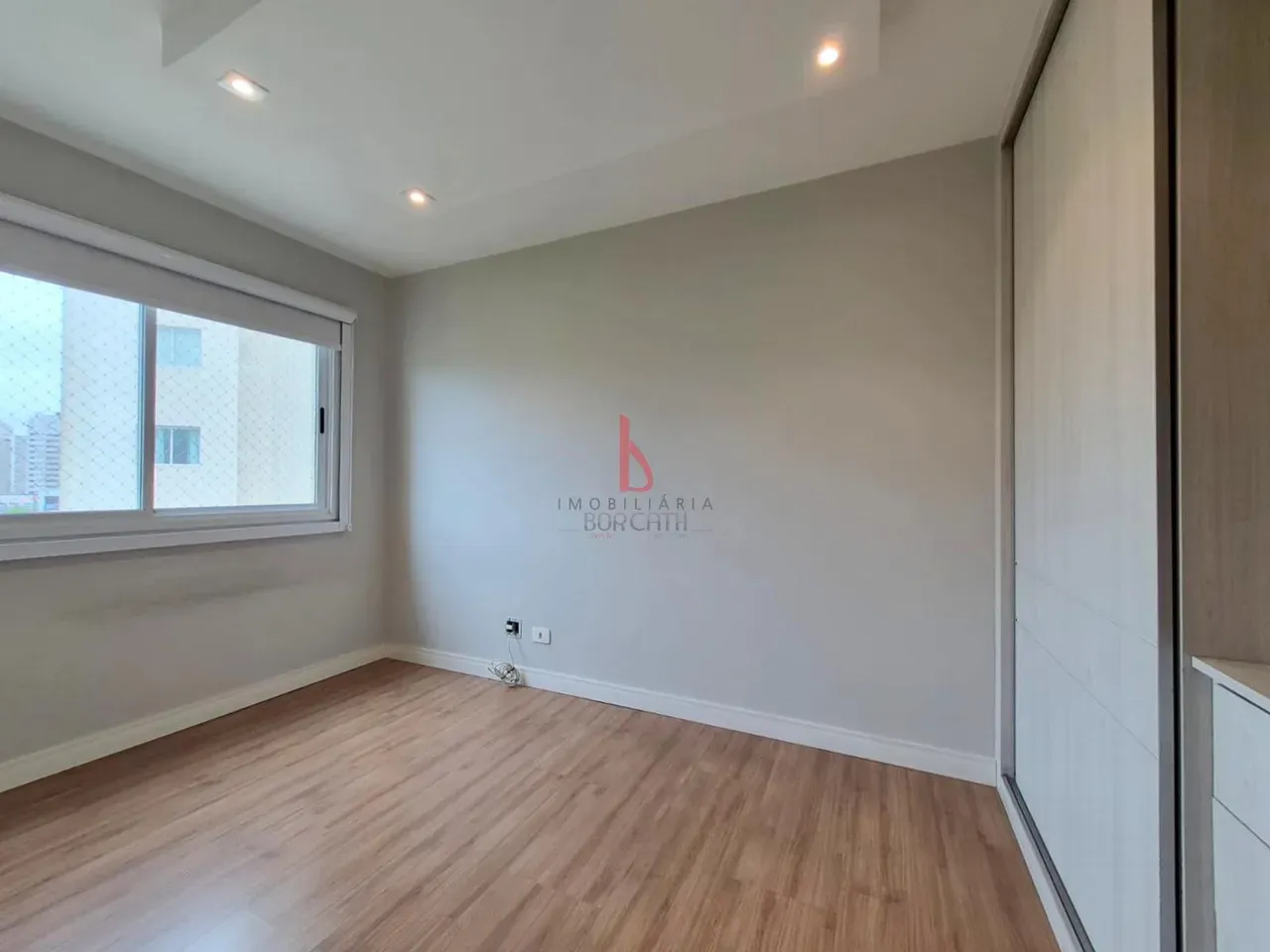 One-bedroom apartment in a building with a sauna — photo 26