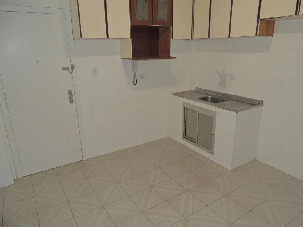 Apartamento, 82 m², com piso de madeira ou laminado — photo 4