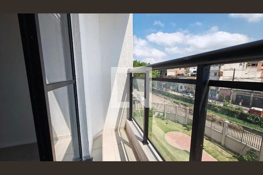 2-bedroom apartment in a building with a gym