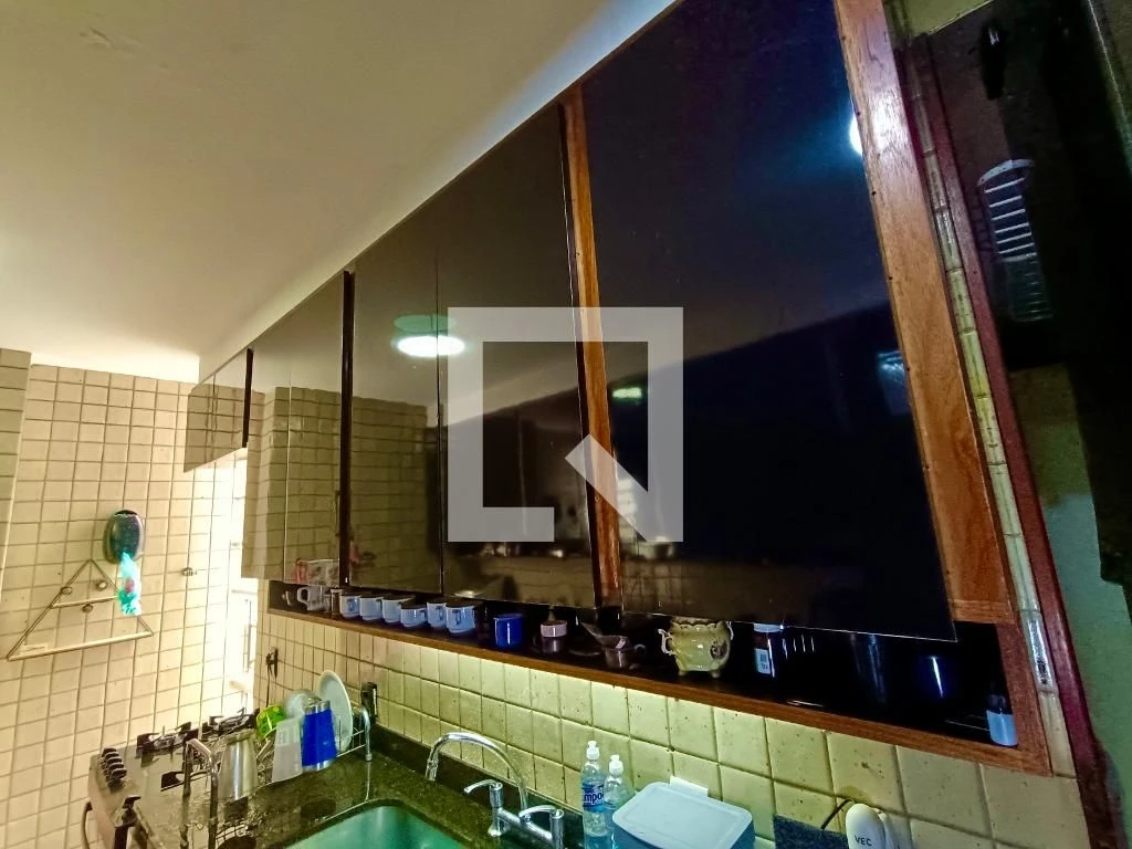 Furnished 2-bedroom apartment with private balcony BBQ — photo 36