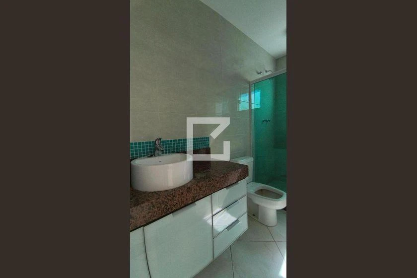 Casa de 300 m² com 3 suítes e 6 banheiros — photo 38