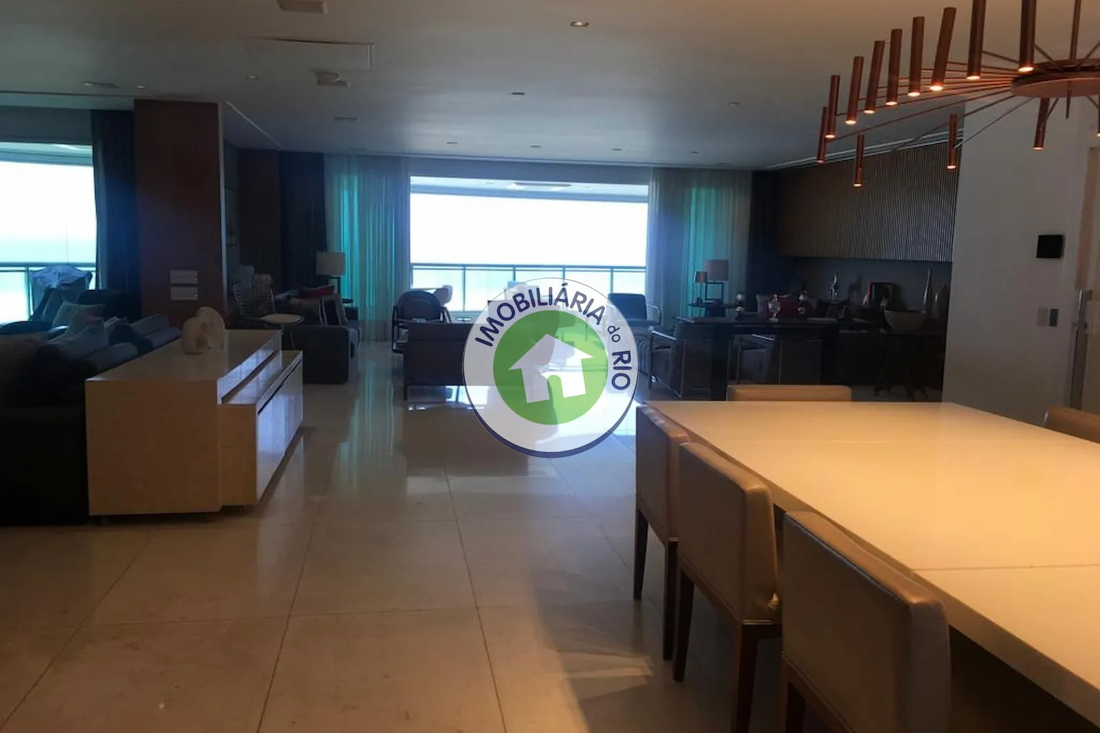 Apartamento mobiliado com 3 dormitórios e 5 banheiros — photo 6