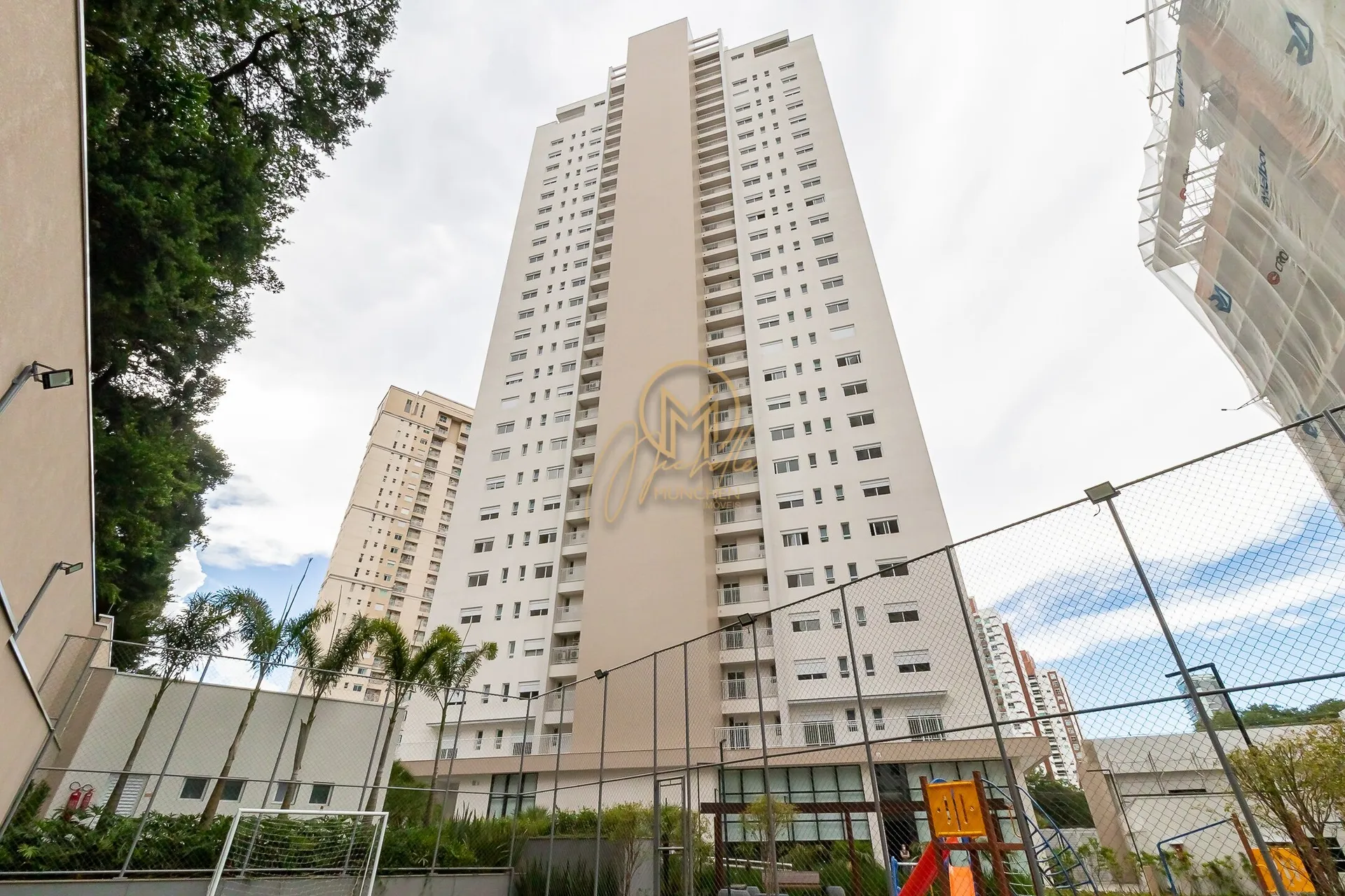 Furnished 462 m² apartment with 4 en-suite rooms — photo 81