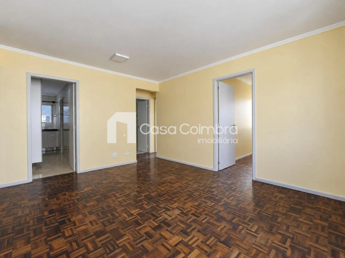 Apartment, 66 m², with wood or laminate floors — photo 12