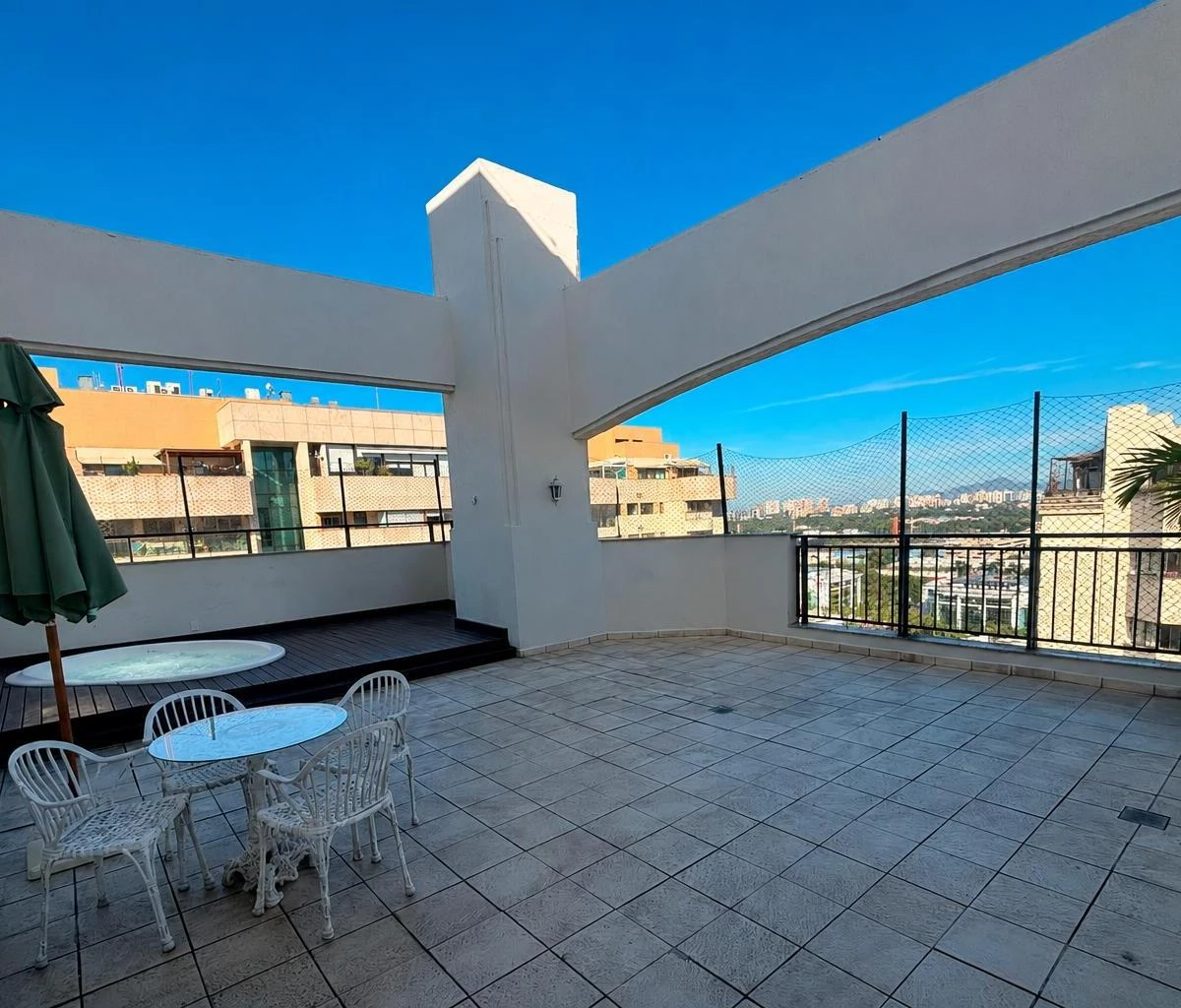 Duplex penthouse, 170 m², 3 bedrooms and 2 parking — photo 14