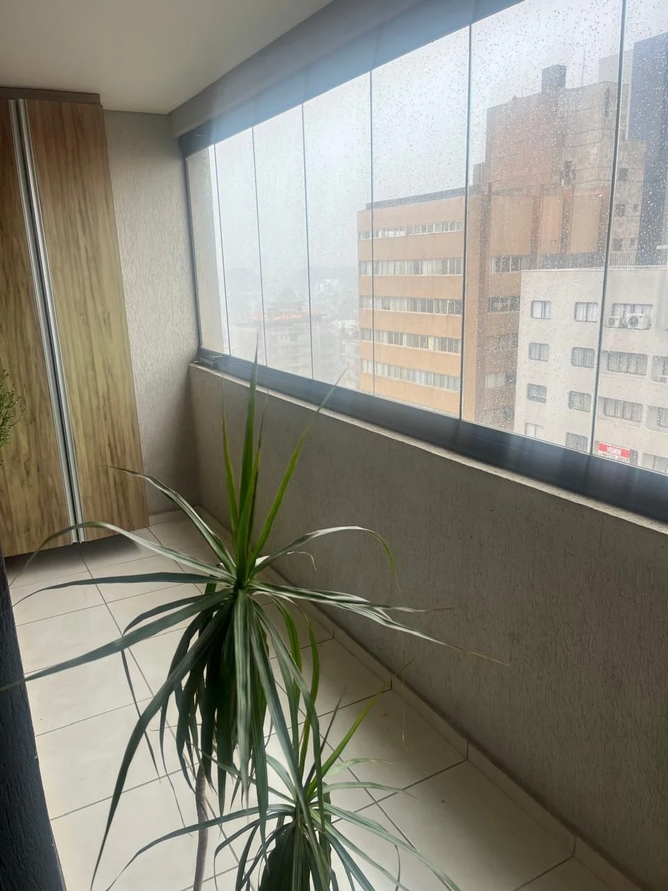 Furnished apartment, 48 m², with a glass-enclosed balcony — photo 36