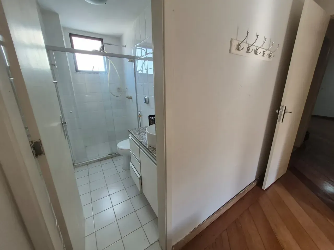 Furnished apartment with 2 bedrooms and 2 bathrooms — photo 12