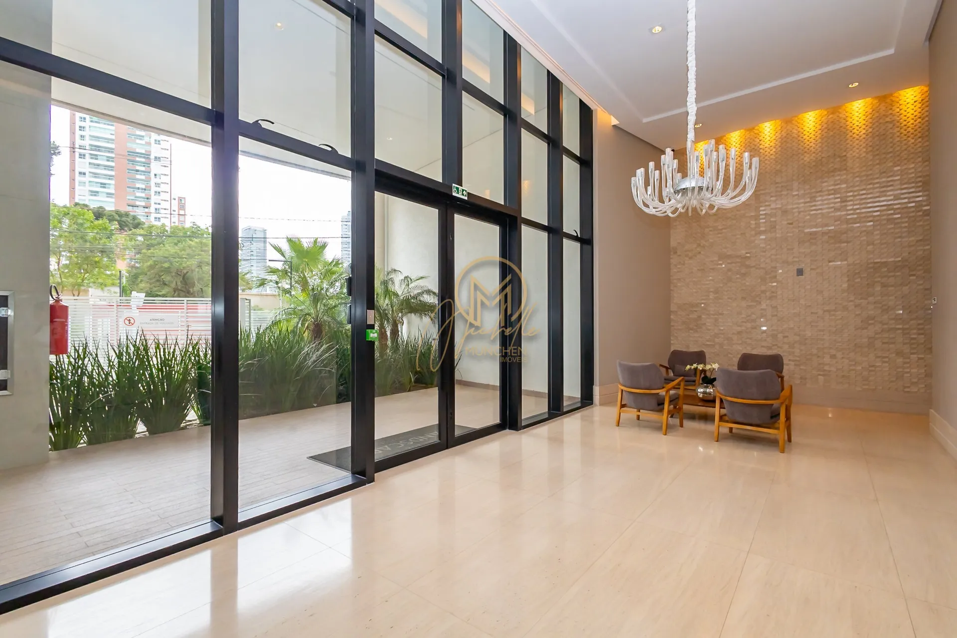 Furnished 462 m² apartment with 4 en-suite rooms — photo 120