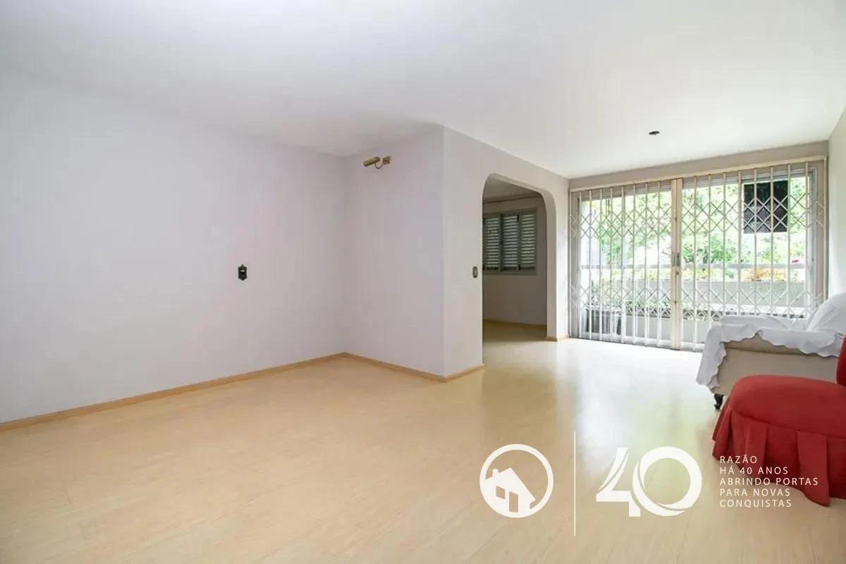 Apartment, 104 m², with wood or laminate floors