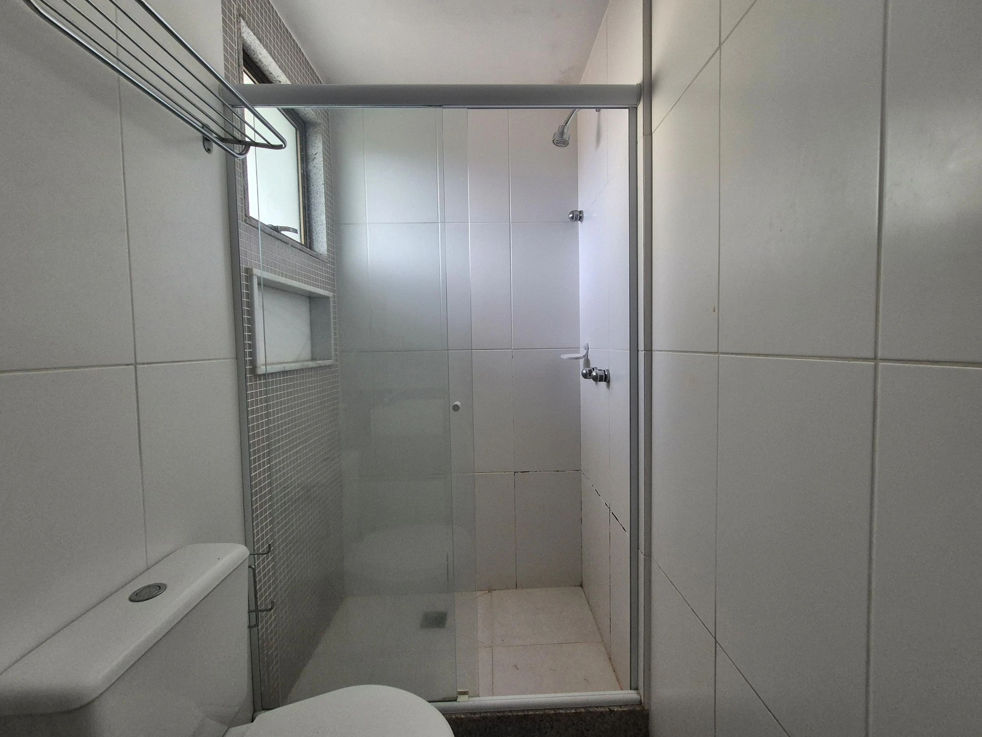 Apartamento de 2 quartos em condomínio com piscina — photo 24