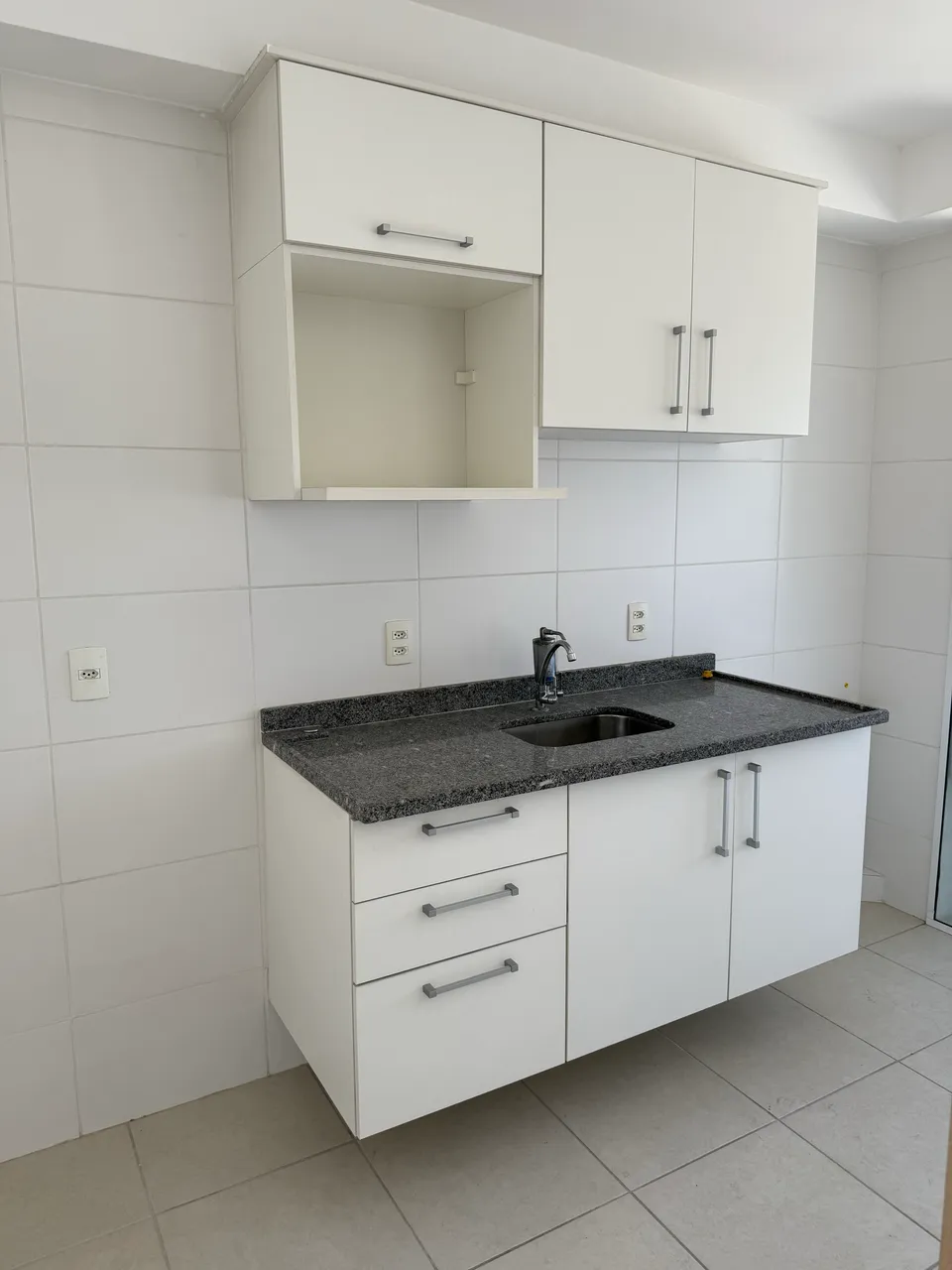 2-bedroom apartment with open-plan kitchen — photo 8