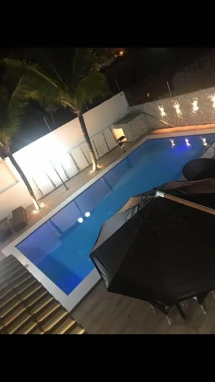 Furnished 6-bedroom house with pool and private garden — photo 27