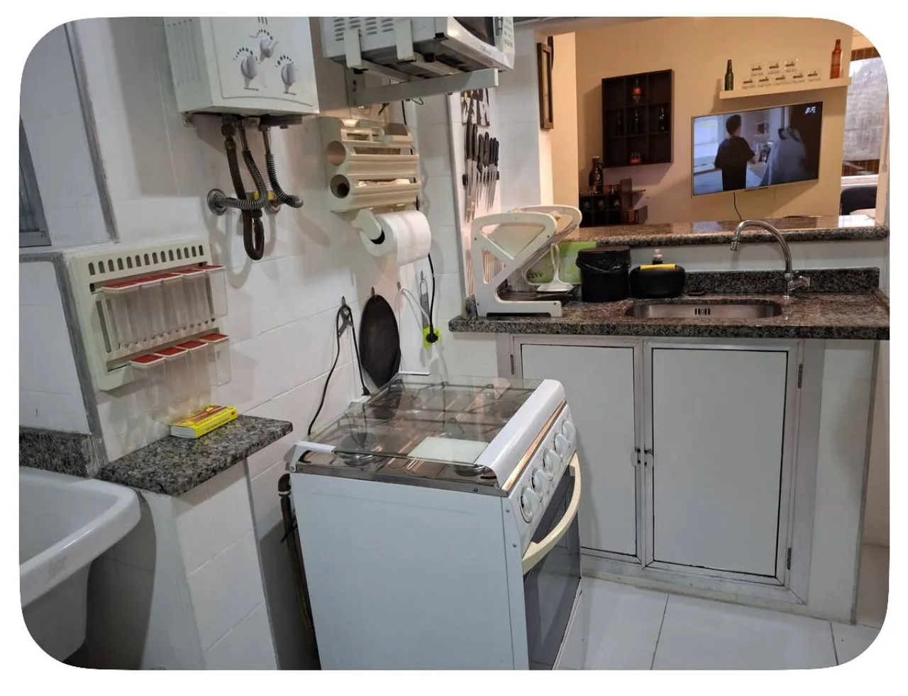 Furnished 1-bedroom apartment with 2 bathrooms, 50 m² — photo 10