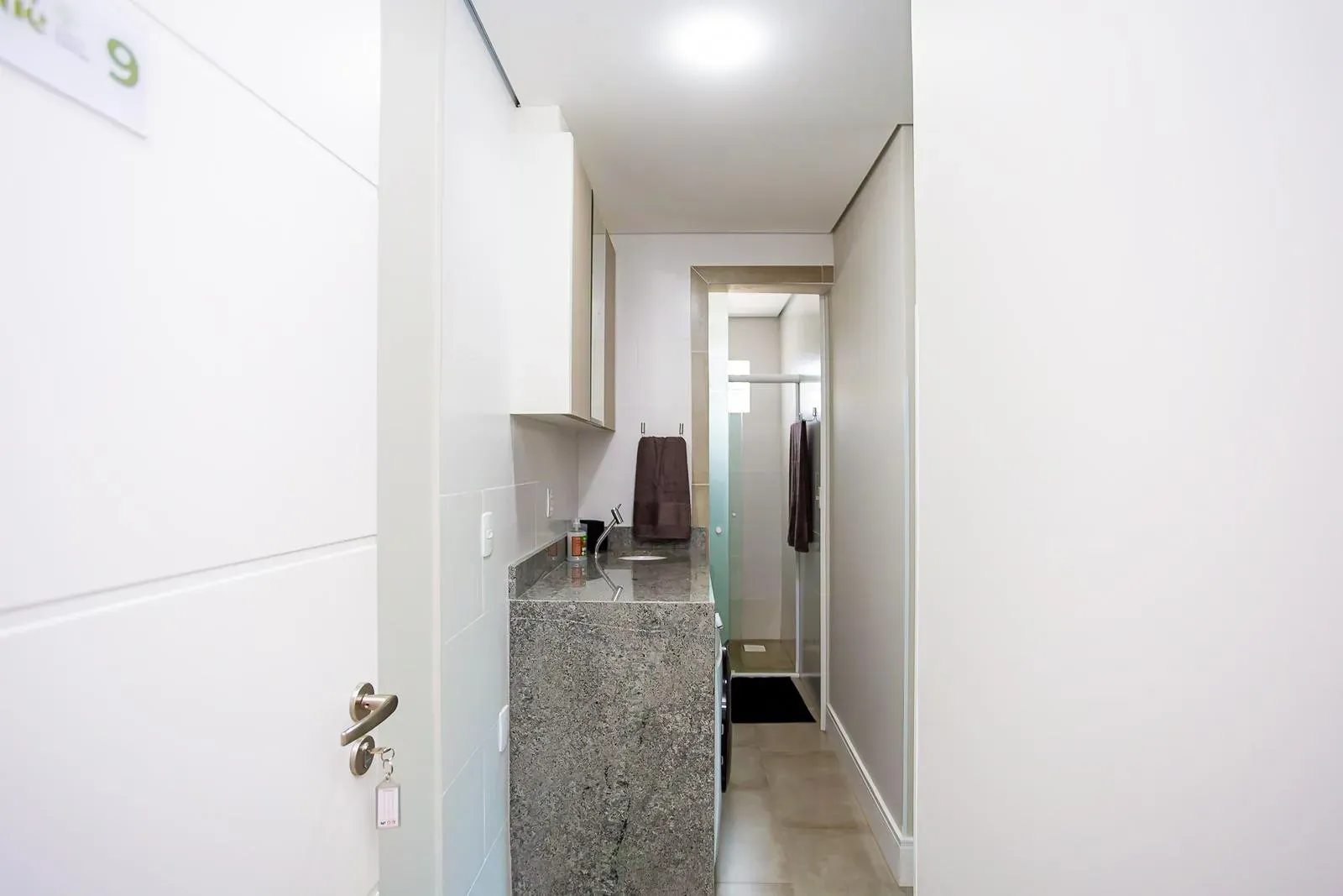 Furnished 27 m² apartment with 1 en-suite and no parking — photo 30