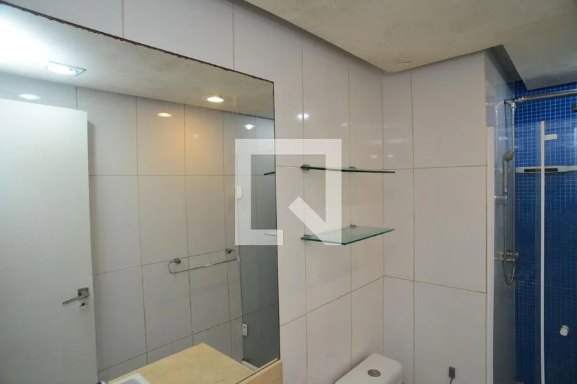 Top-floor rental with 4 bedrooms and 200 m² — photo 18