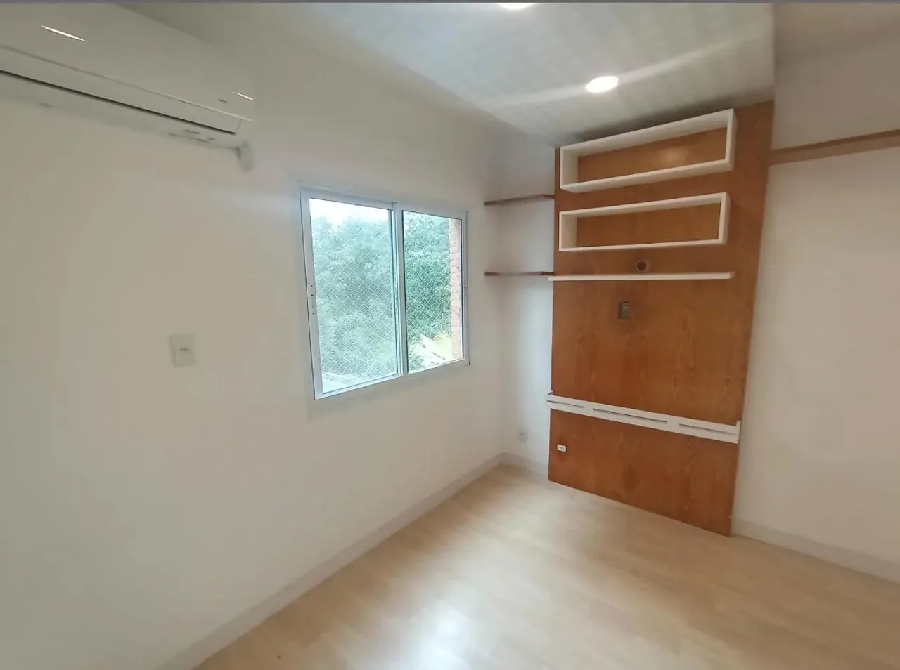 3-bedroom apartment with a grill on the balcony — photo 16