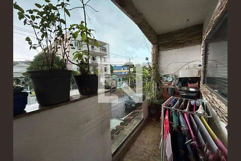 Меблированный дом с 4 спальнями и 198 м² — photo 2