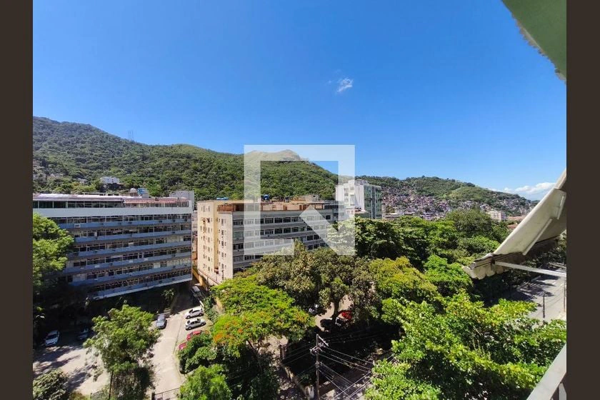 Mountain view in a 4-bedroom apartment, 159 m² — photo 20