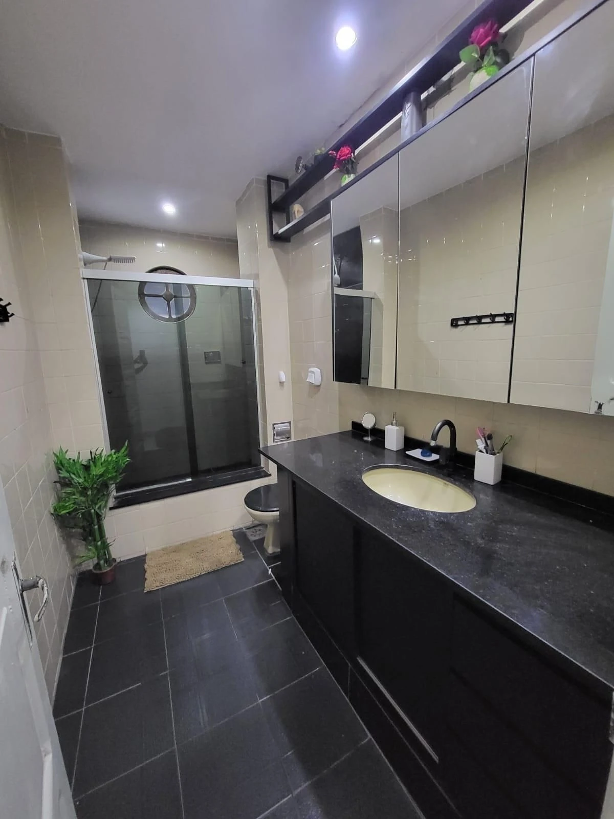 Стиральная машина и 2 спальни: квартира 102 м² — photo 12