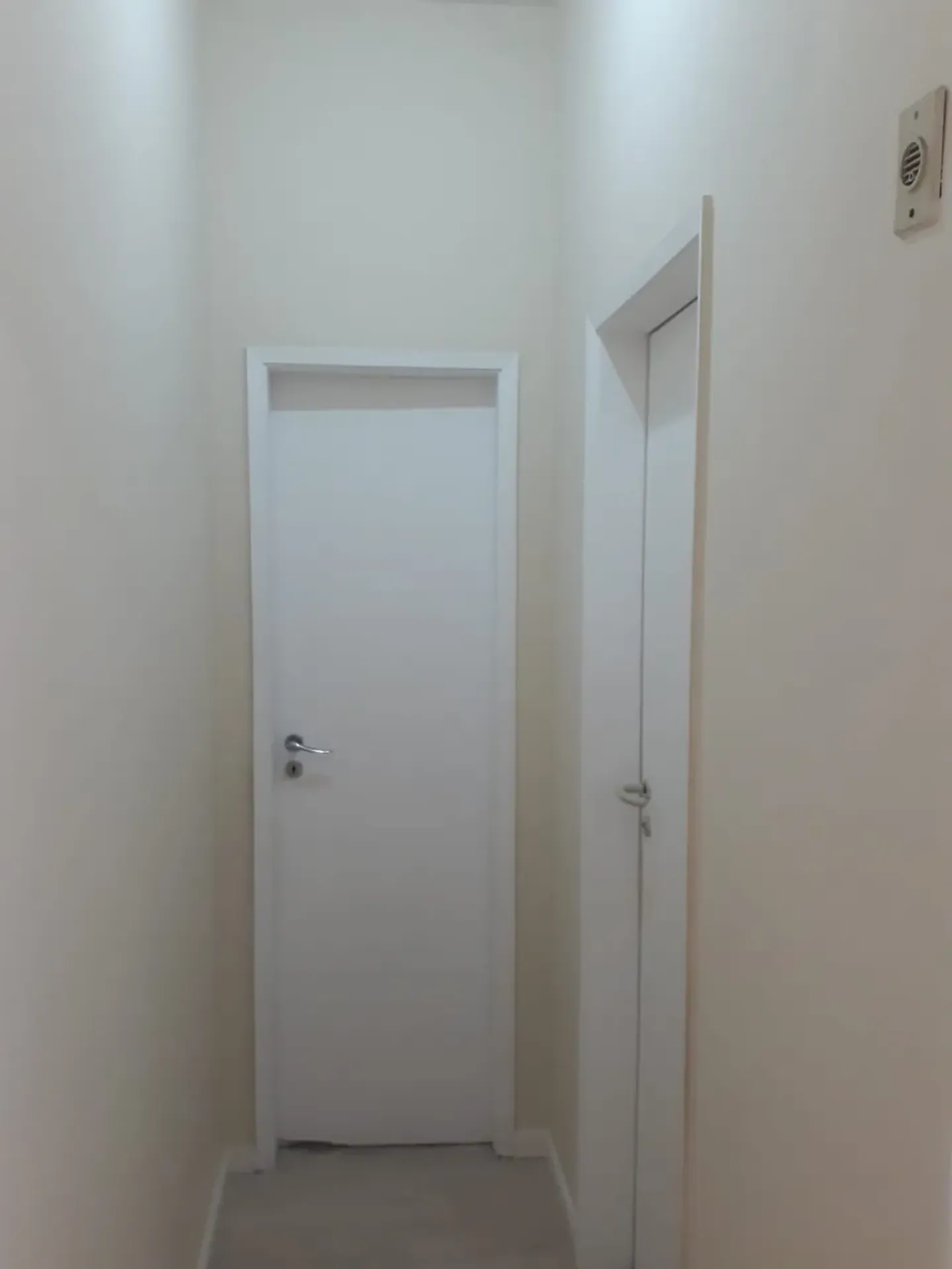 Apartment on the 9th floor with floor-to-ceiling windows — photo 14
