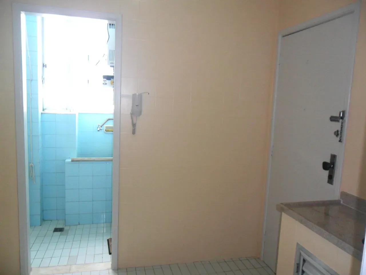 Apartment, 50 m², with wood or laminate floors — photo 15