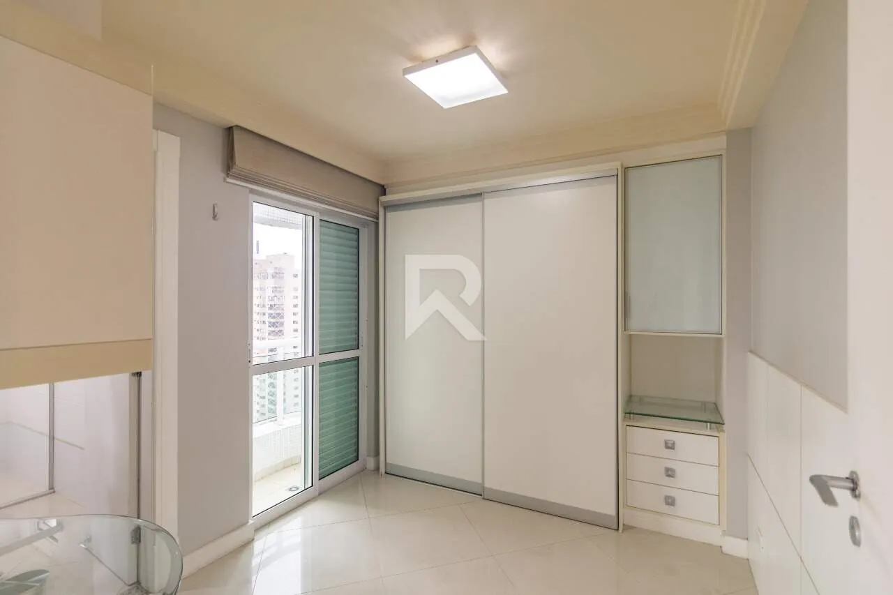Apartment, 180 m², with floor-to-ceiling windows — photo 12
