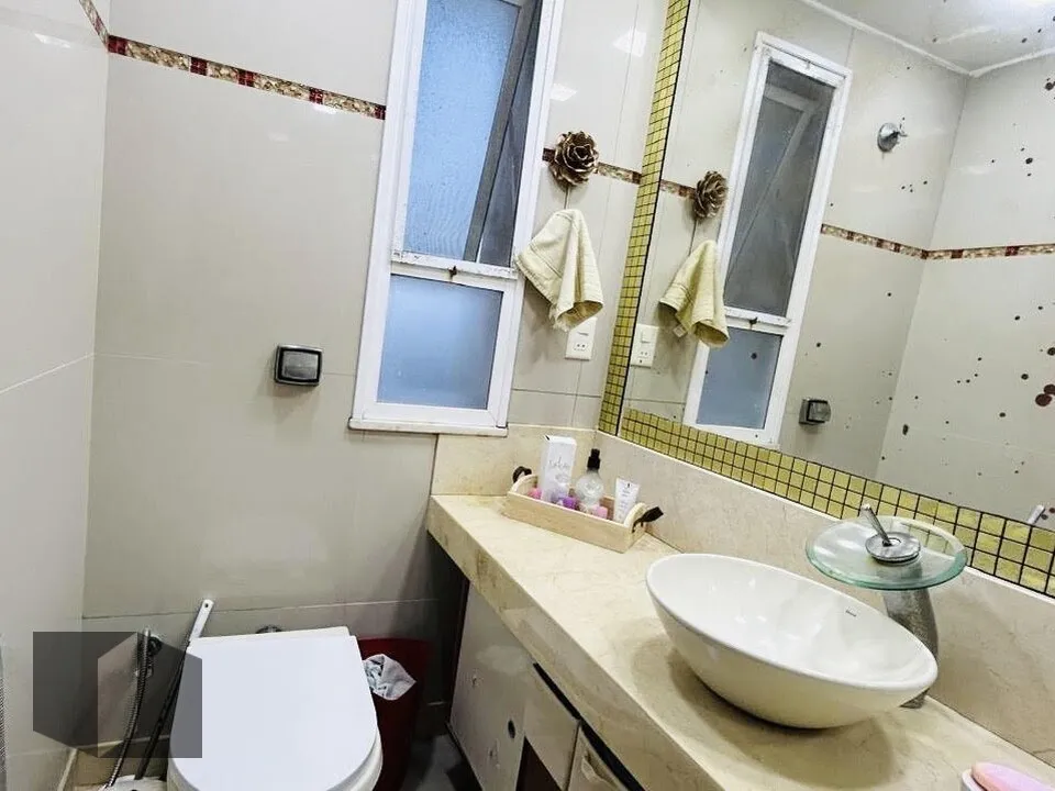 Casa sem mobília com 4 quartos e churrasqueira na varanda — photo 3