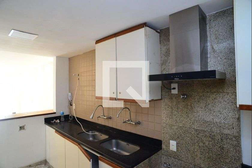 Unfurnished apartment with 2 en-suite bedrooms — photo 14