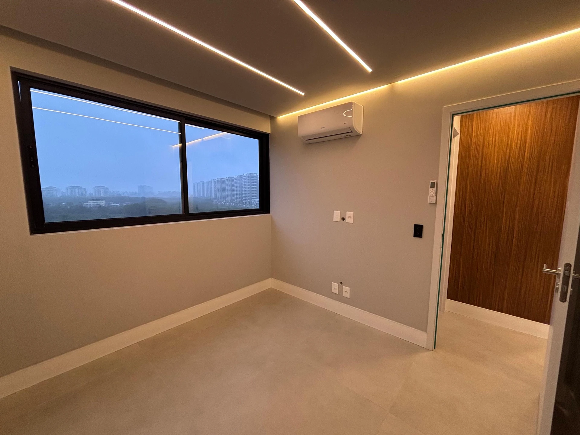 3-bedroom apartment with open-plan kitchen — photo 17