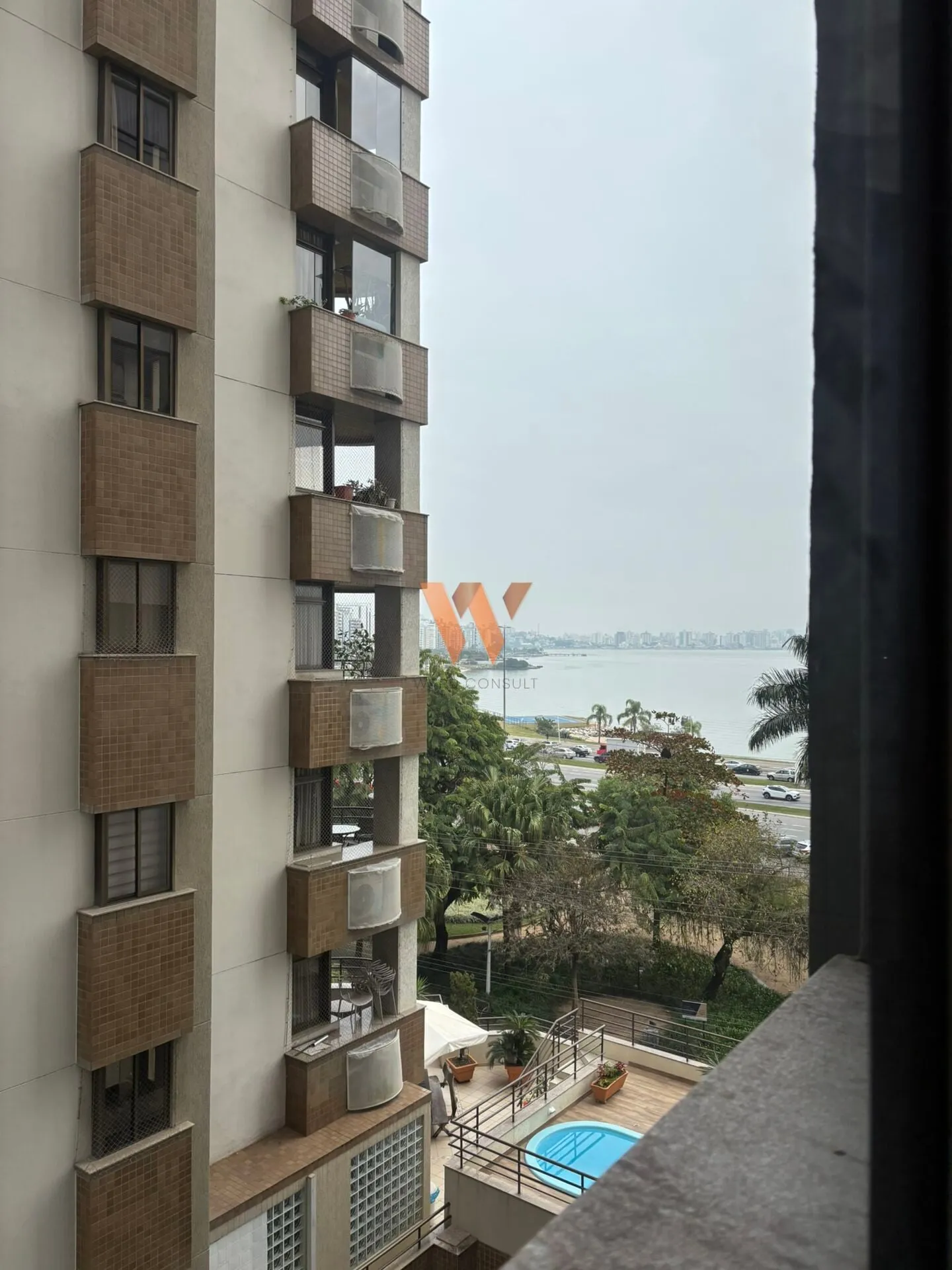 Apartment, 77 m², with a water view