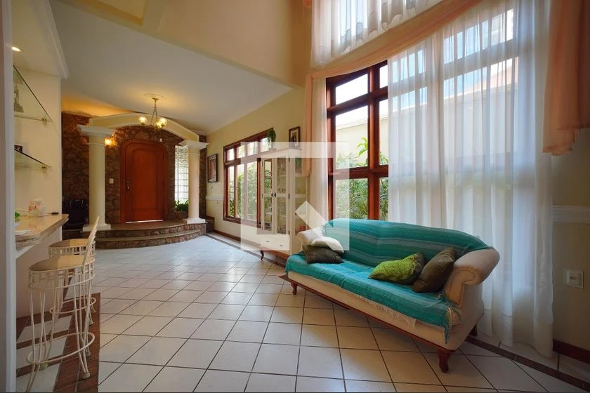 Casa amueblada con 6 dormitorios y jardín privado — photo 3