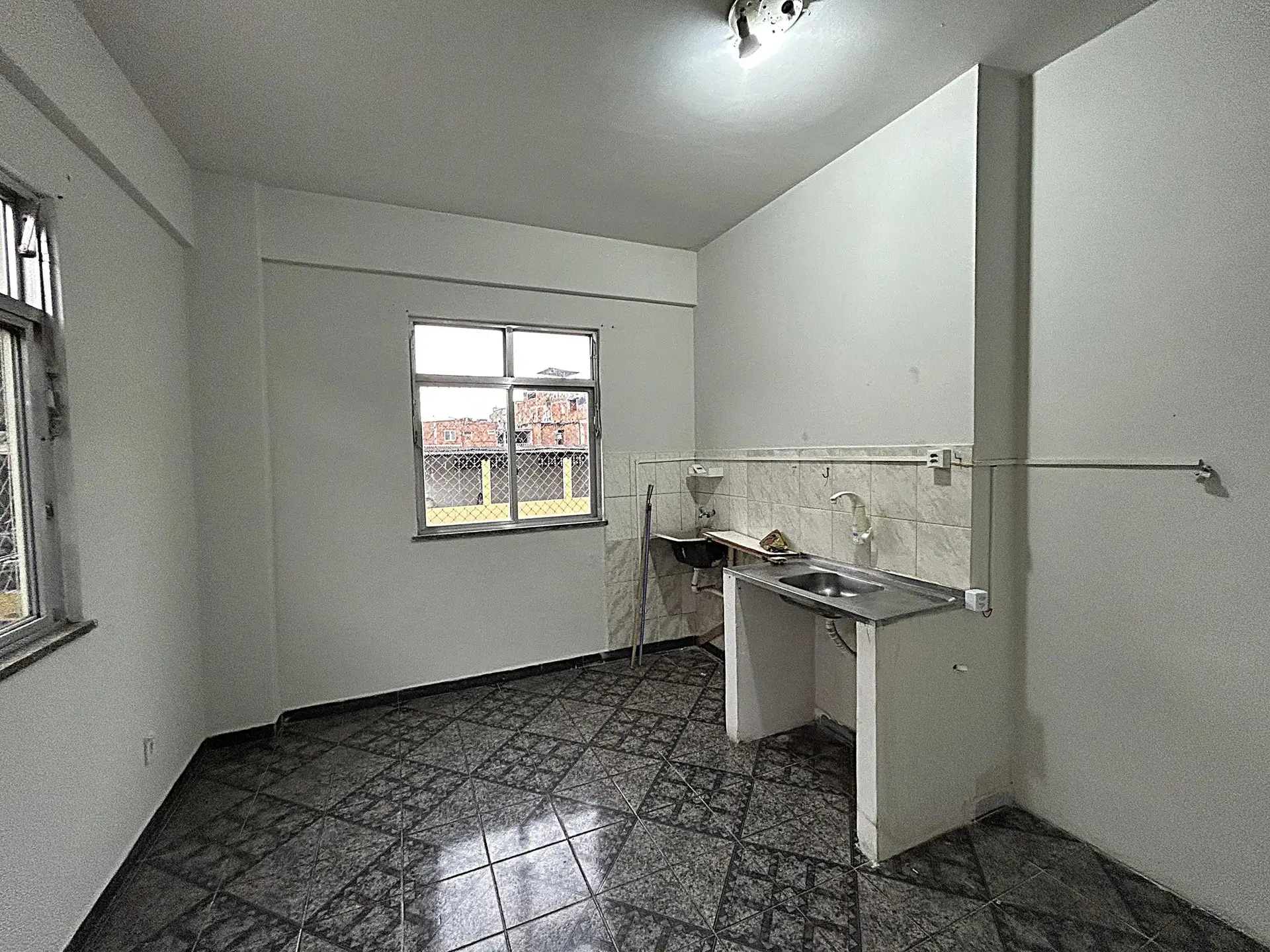 2-bedroom apartment, 1 with its own bathroom, 80 m² — photo 3