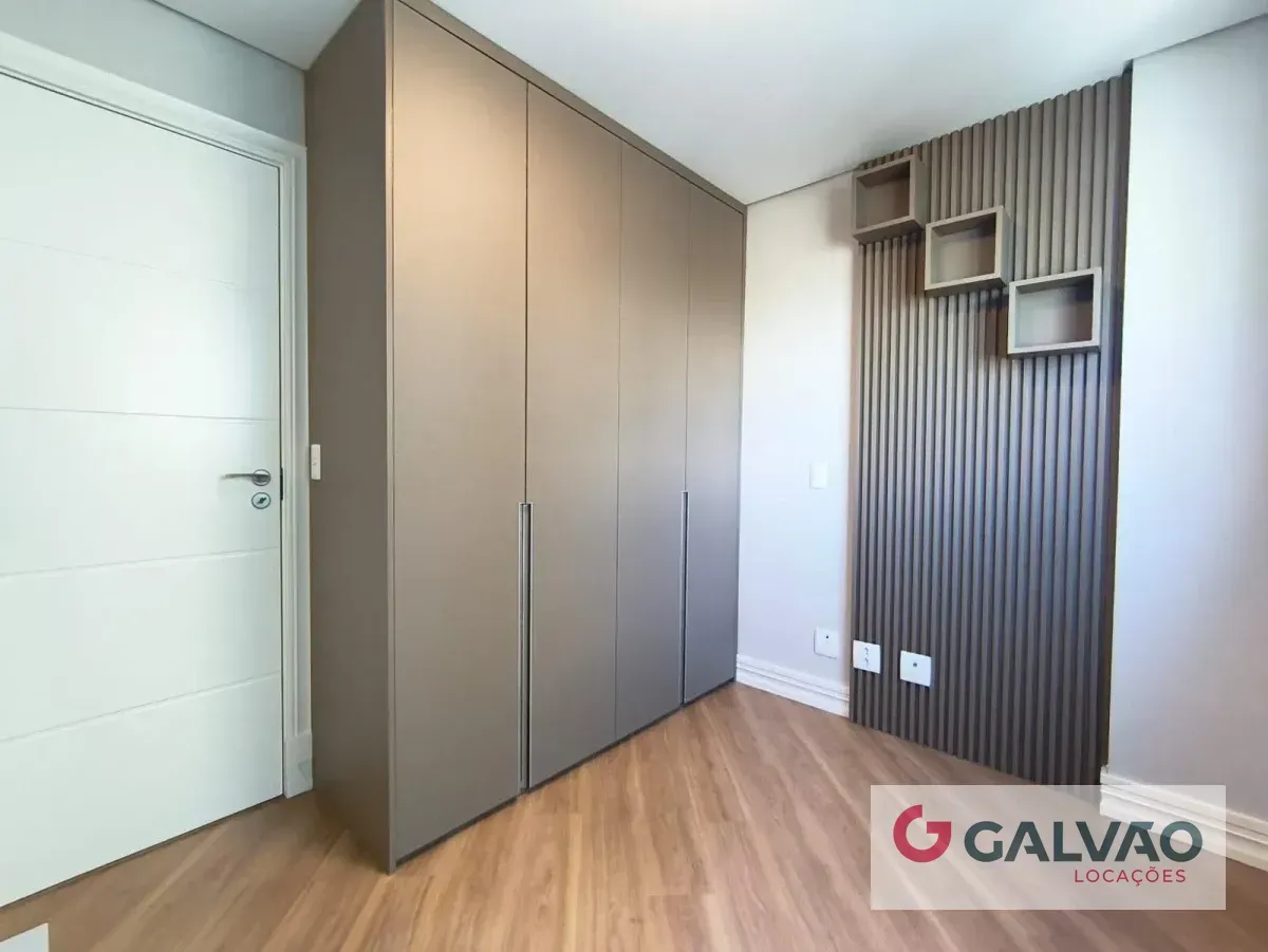 Furnished apartment, 91 m², with floor-to-ceiling windows — photo 27