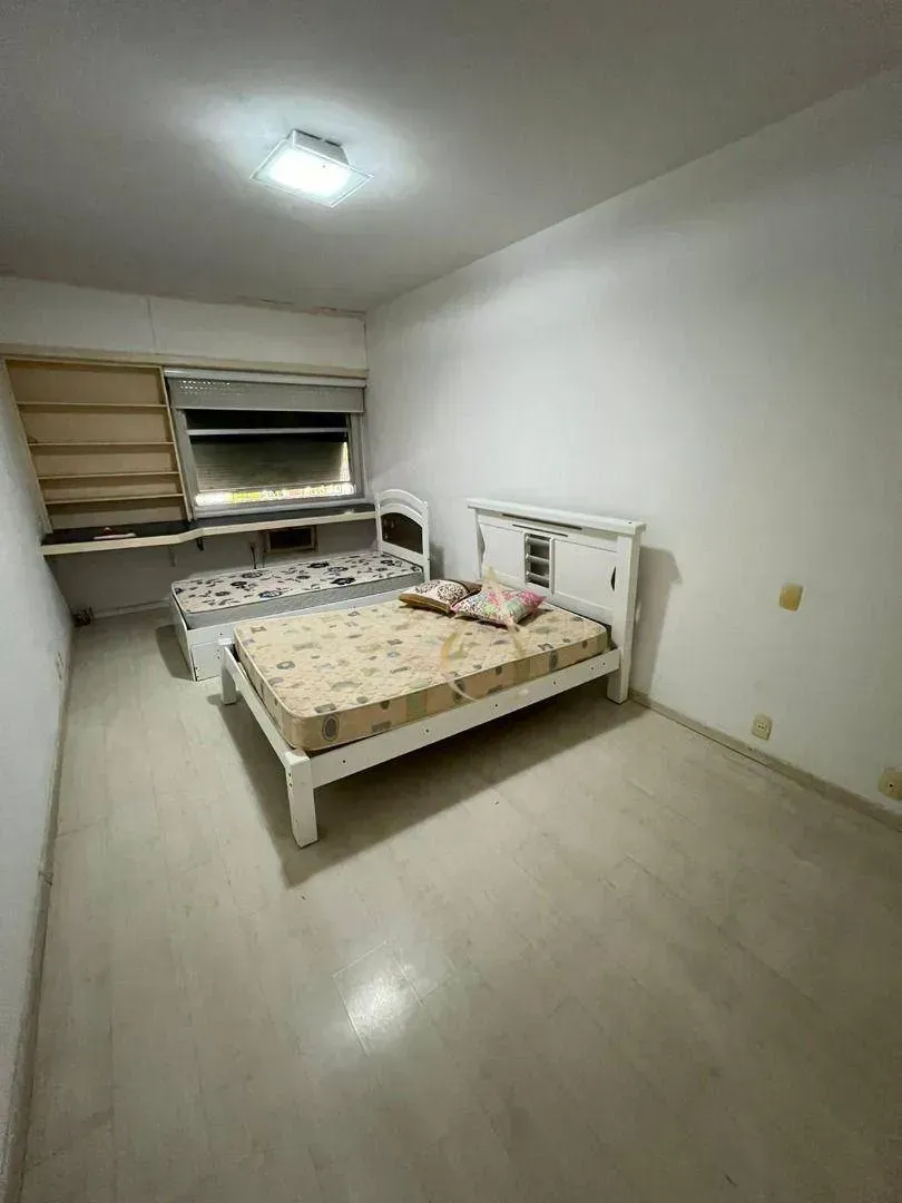 Rental apartment with 5 bedrooms and 4 bathrooms — photo 31