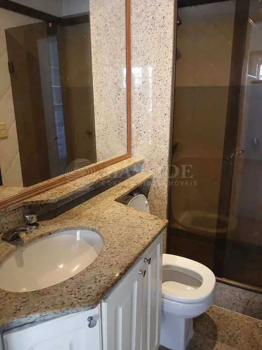 Apartment with private area and 3 bedrooms — photo 11