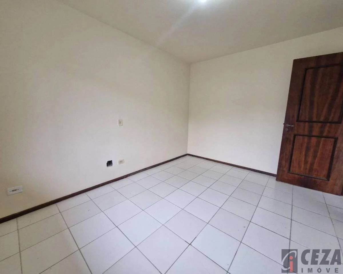 3-bedroom house, 1 with its own bathroom, 100 m², Curitiba — photo 33