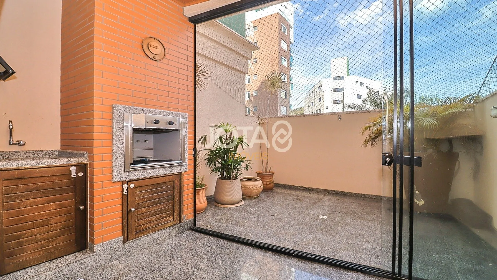 Apartamento de 3 dormitorios con balcón y 2 plazas, 109 m² — photo 29