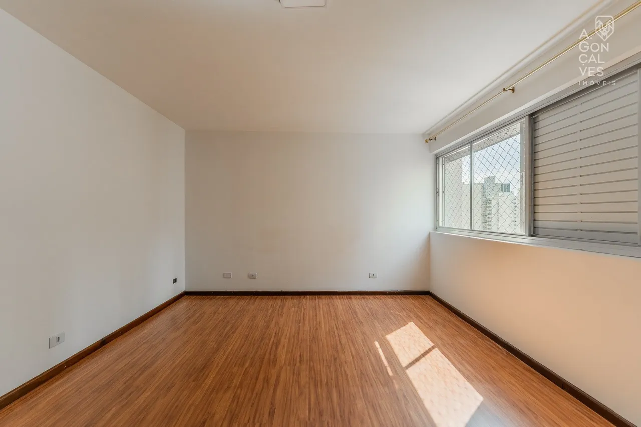 4-bedroom apartment with 3 baths and 2 parking spaces — photo 14