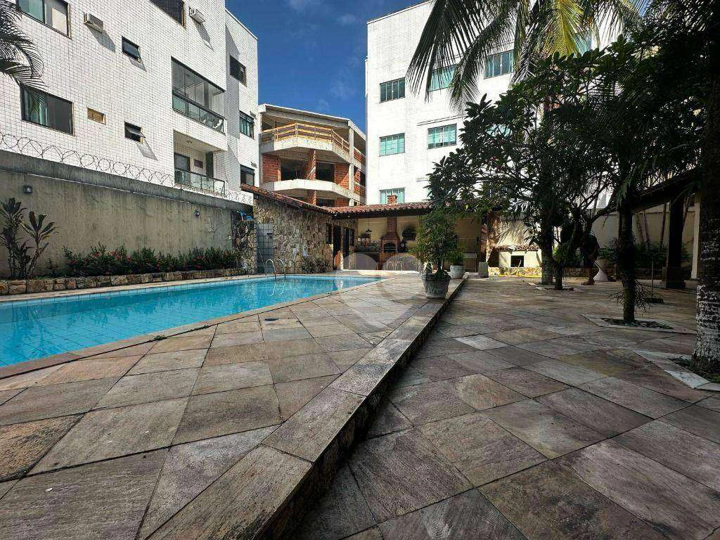 House with 3 bedrooms and 600 m², 4 parking spots — photo 8