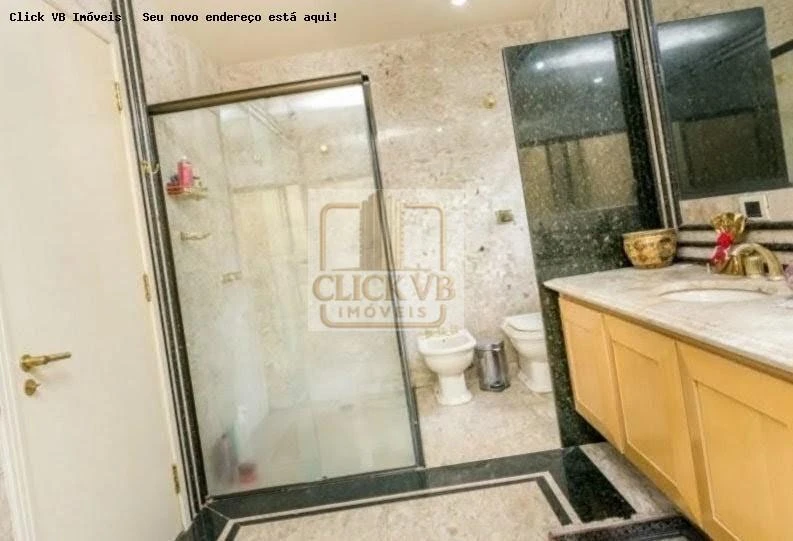 4-bedroom house with floor-to-ceiling windows in Curitiba — photo 12