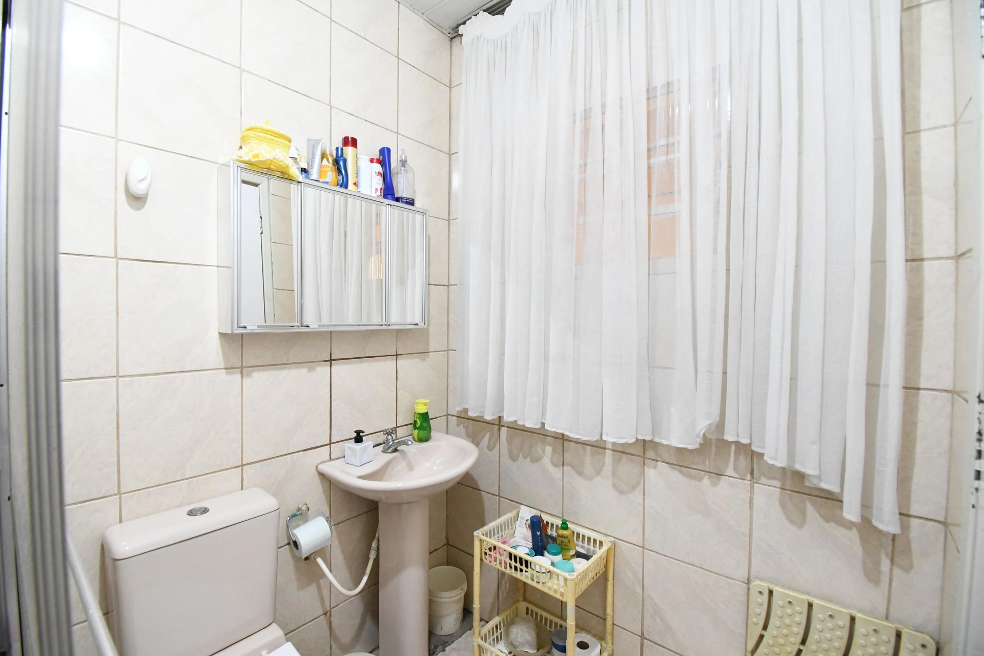 Casa de 55 m² con lavadora y balcón cerrado con vidrio — photo 31