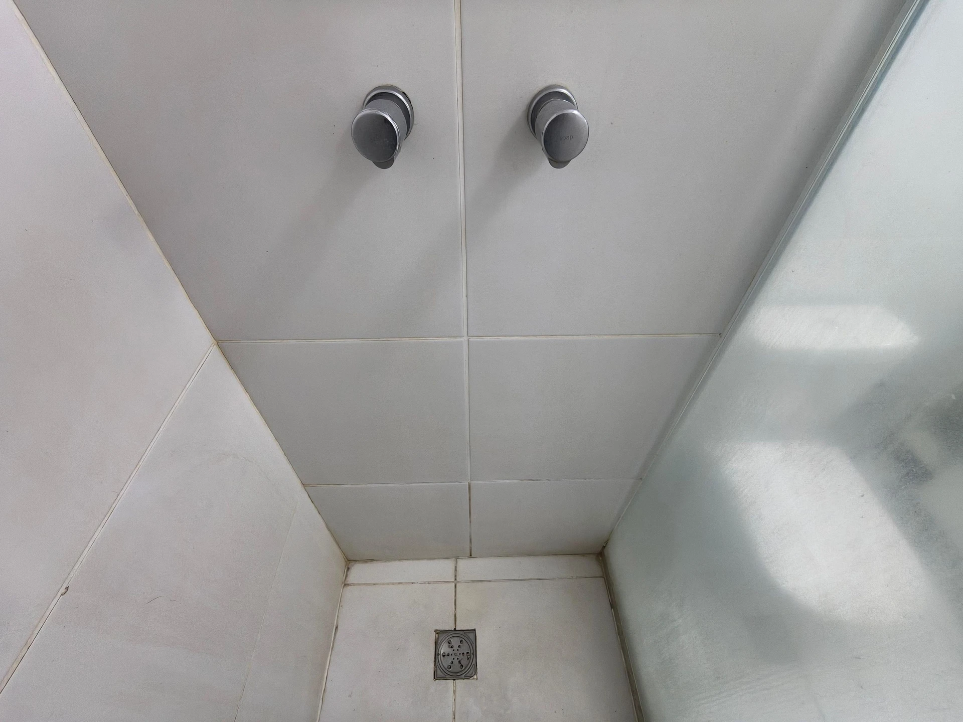 Apartamento de aluguel com 2 quartos e varanda — photo 33