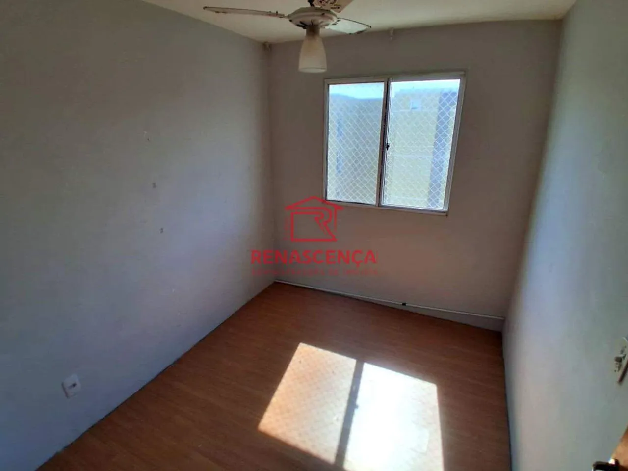 2-bedroom apartment with 1 bathroom and gas stove kitchen — photo 15