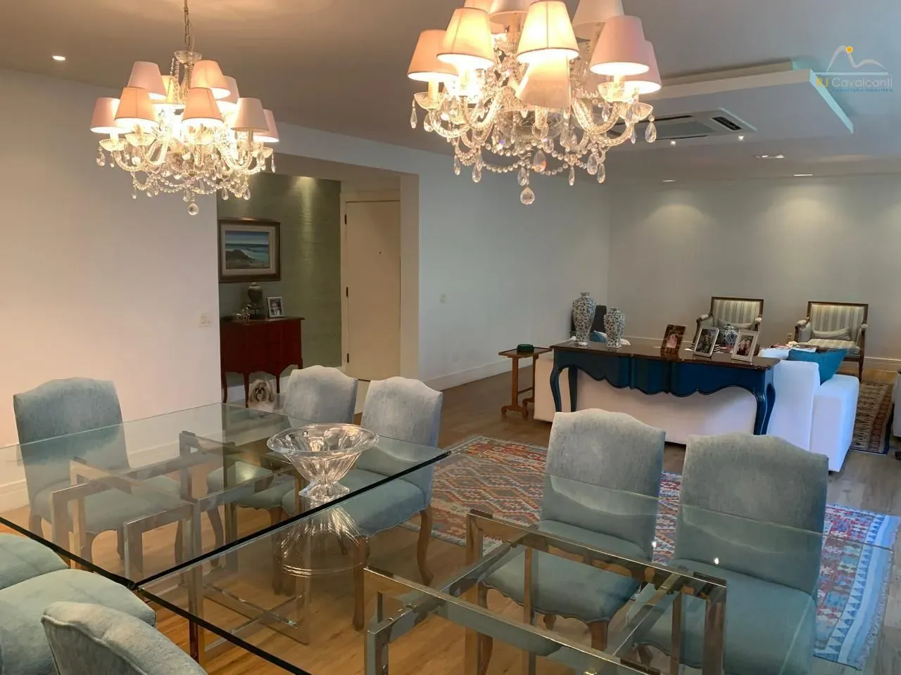 Unfurnished 4-bedroom apartment with a home office — photo 11